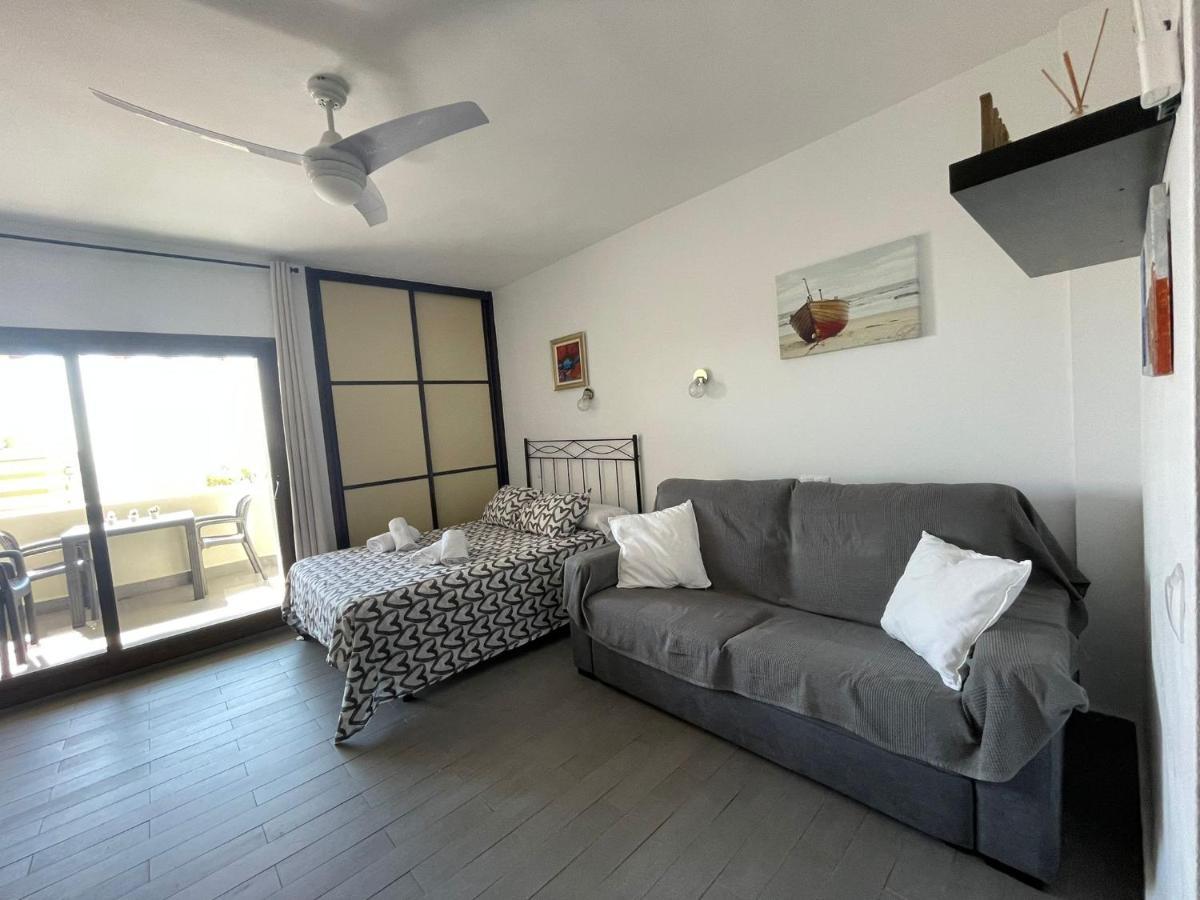 Benalbeach, Estudio En Primera Linea De Playa Benalmadena Ngoại thất bức ảnh